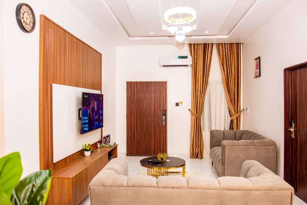 Nifewat apartment Bristol one bedroom suite — 1-bedroom apartment in Abuja, FCT — photo 2 of 10 (Dwelns)