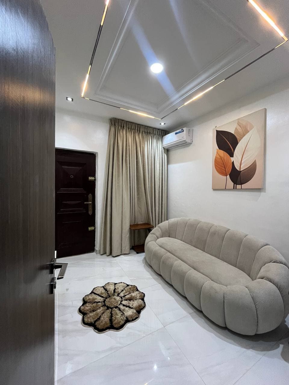 Luxurious 3 Bedroom Semi Detached house — 3-bedroom house in Lekki, Lagos — photo 3 of 5 (Dwelns)