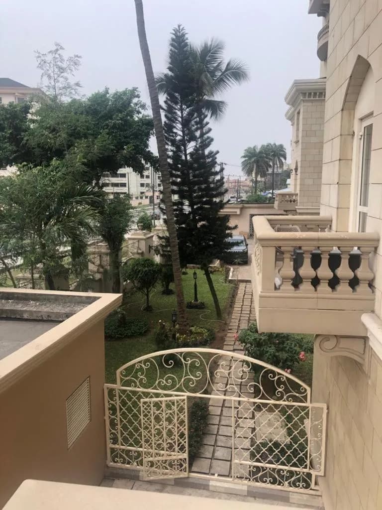 Clayhall By SRS — 3-bedroom apartment in Lagos, Lagos — photo 10 of 18 (Dwelns)