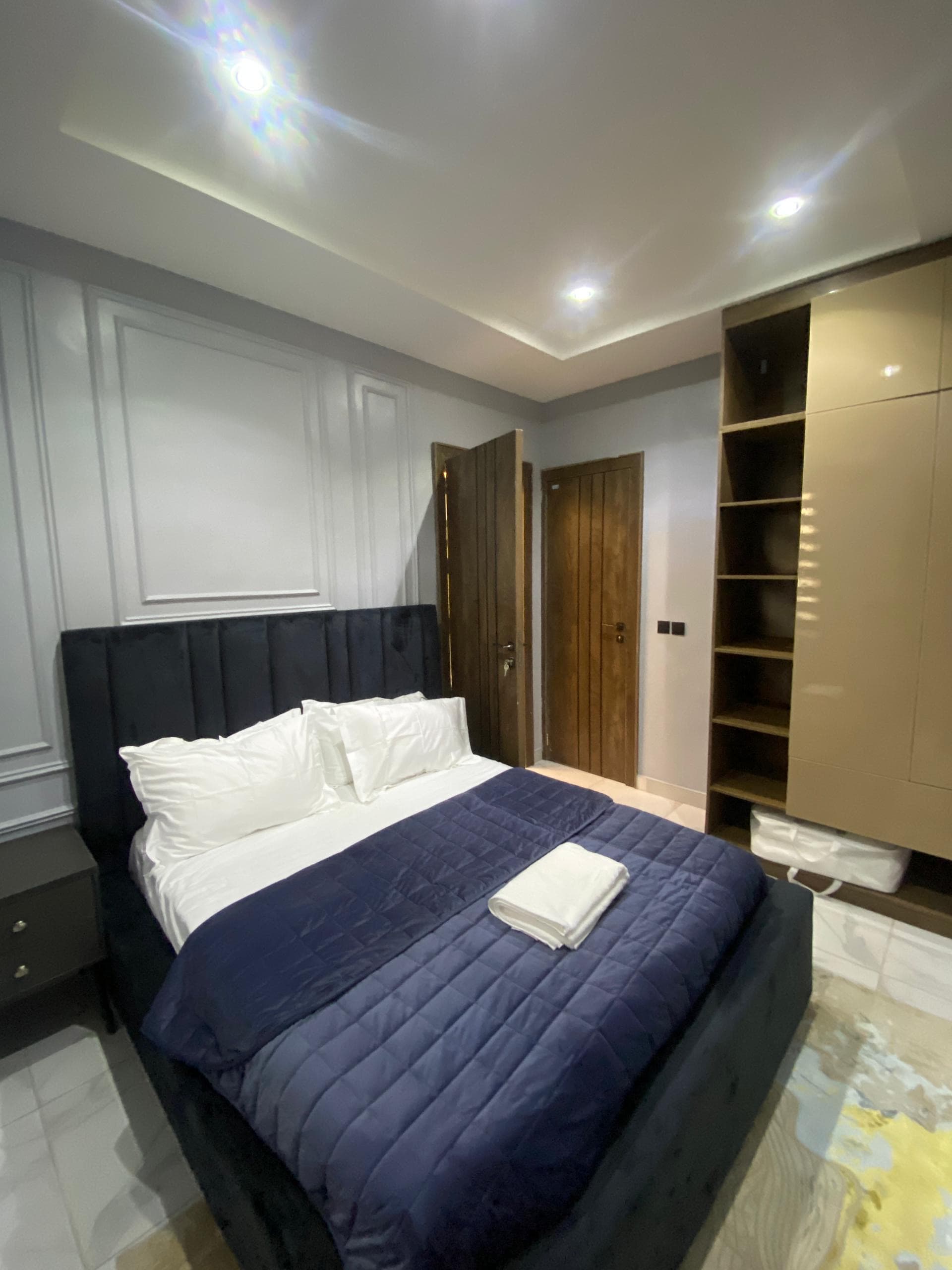 Luxurious 2 Bedroom Apartment — 2-bedroom apartment in Lagos, Lagos — photo 10 of 10 (Dwelns)