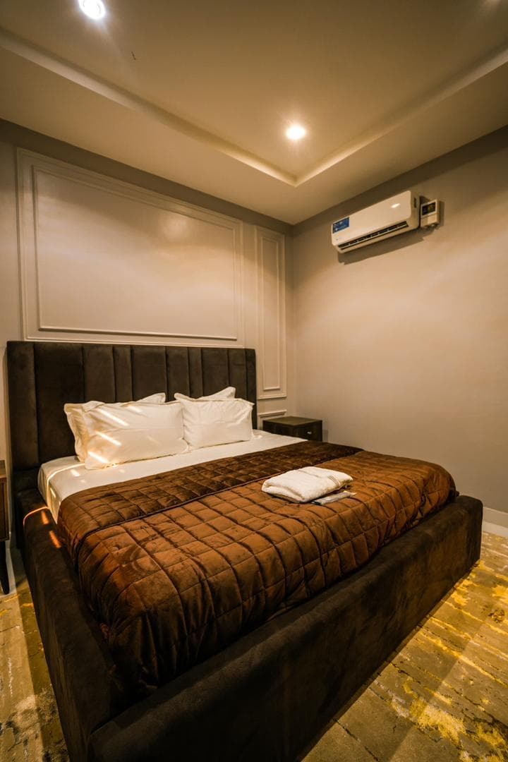 Luxurious 2 Bedroom Apartment — 2-bedroom apartment in Lagos, Lagos — photo 7 of 10 (Dwelns)