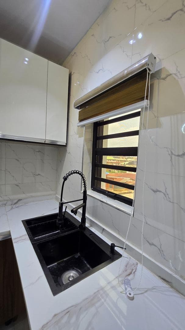 Mekman  Luxury Apartment 3-Bedroom — 3-bedroom apartment in Ibadan, Oyo — photo 6 of 8 (Dwelns)