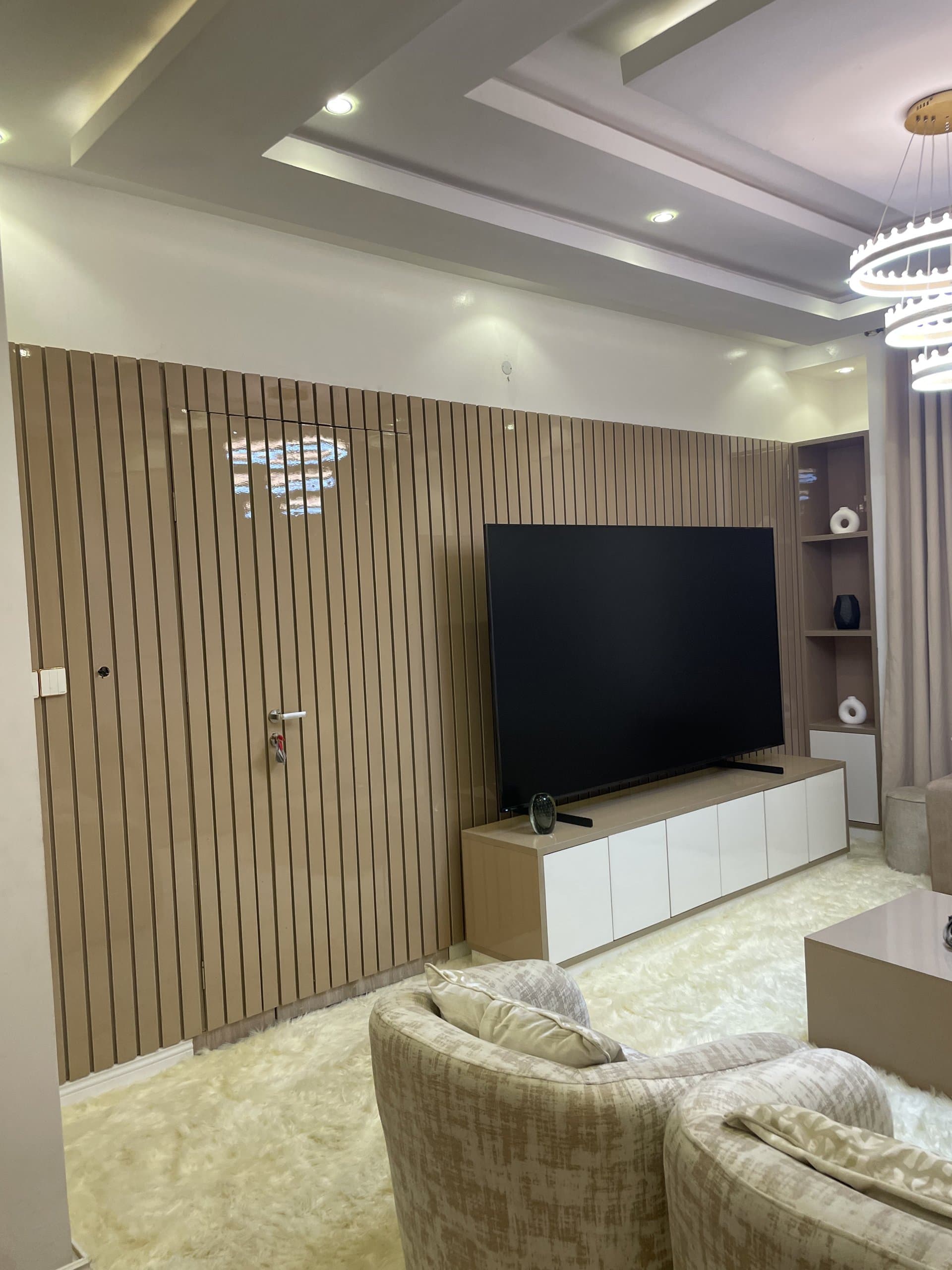 Luxury 4- Bed Ikeja GRA House, near Int'l Airport. — 4-bedroom villa in Ikeja, Lagos — photo 4 of 5 (Dwelns)