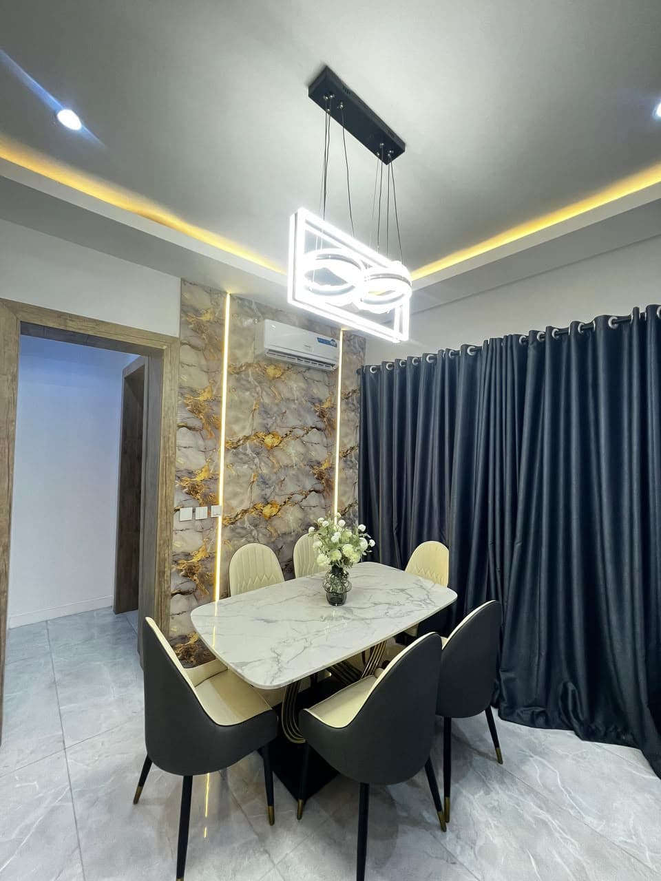 Luxury 4 bedroom mansionette , with snooker , table tennis , pool , gym — 4-bedroom apartment in Lekki, Lagos — photo 2 of 5 (Dwelns)