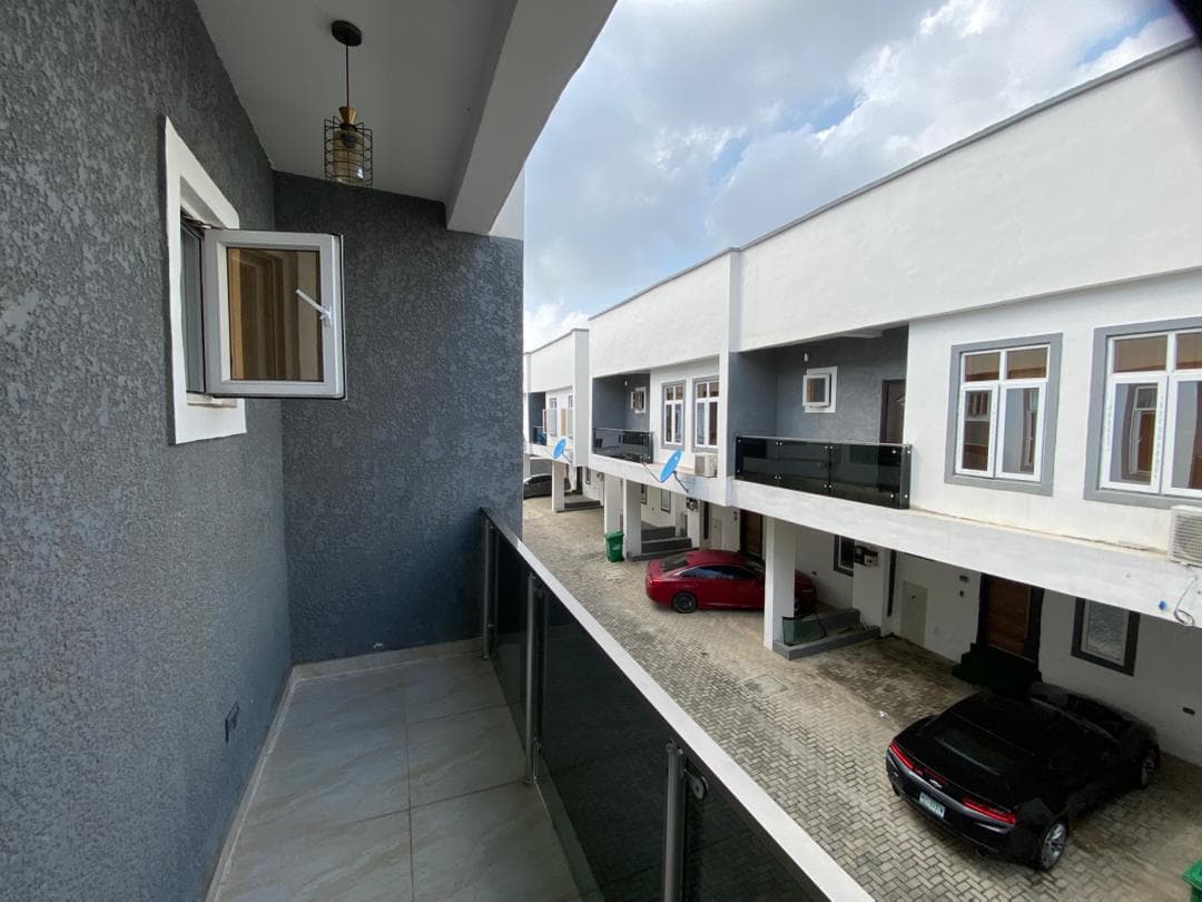 Applewood 3 Bedroom — 3-bedroom apartment in Lagos, Lagos — photo 3 of 14 (Dwelns)
