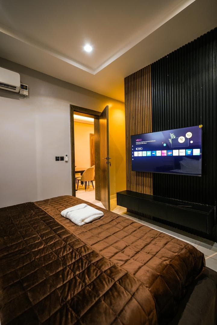 Luxurious 2 Bedroom Apartment — 2-bedroom apartment in Lagos, Lagos — photo 9 of 10 (Dwelns)