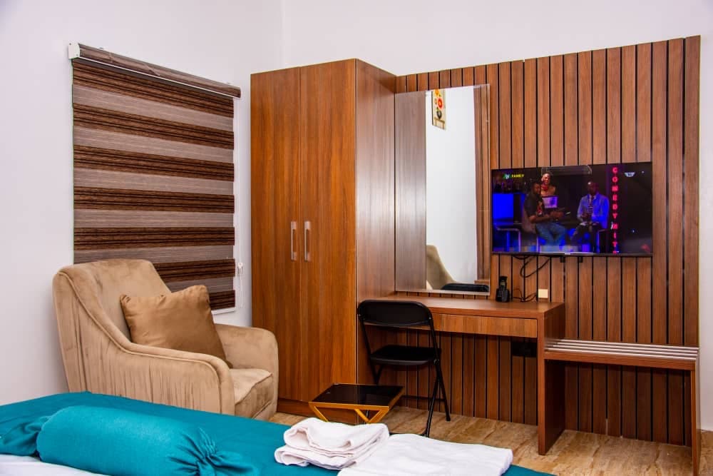 Nifewat apartment Cardiff two bedroom suite — 2-bedroom apartment in Abuja, FCT — photo 8 of 10 (Dwelns)
