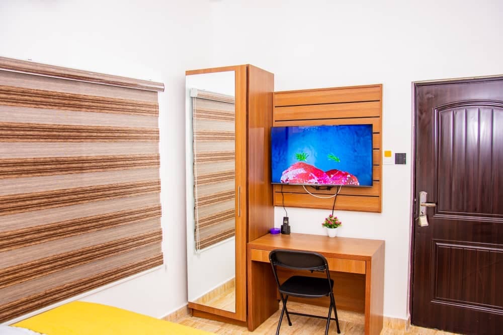 Nifewat apartment Bristol one bedroom suite — 1-bedroom apartment in Abuja, FCT — photo 4 of 10 (Dwelns)