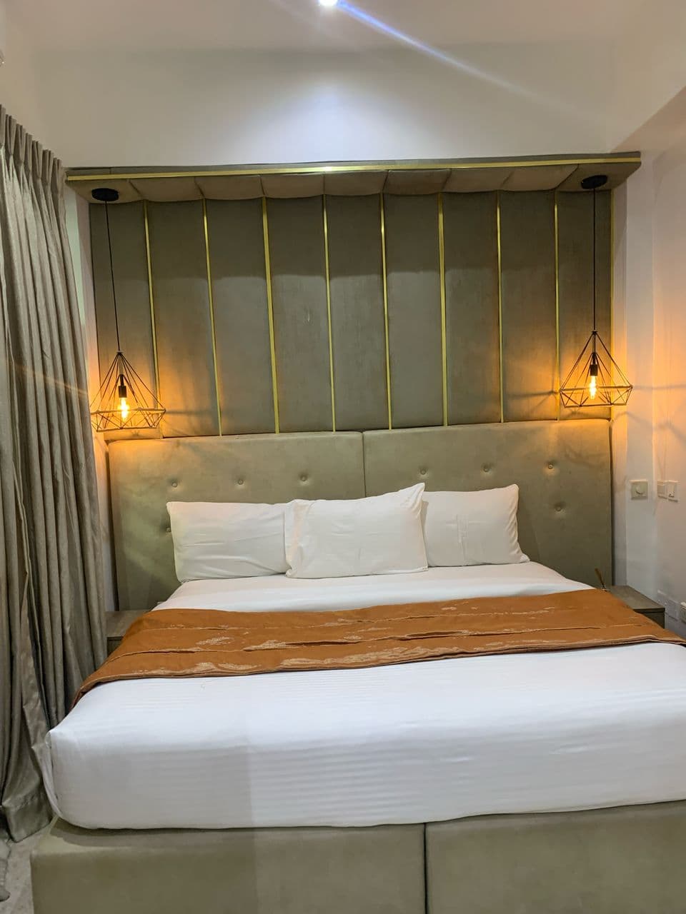 Patrick's court-bourdillon — 1-bedroom apartment in ikoyi, Lagos — photo 2 of 6 (Dwelns)