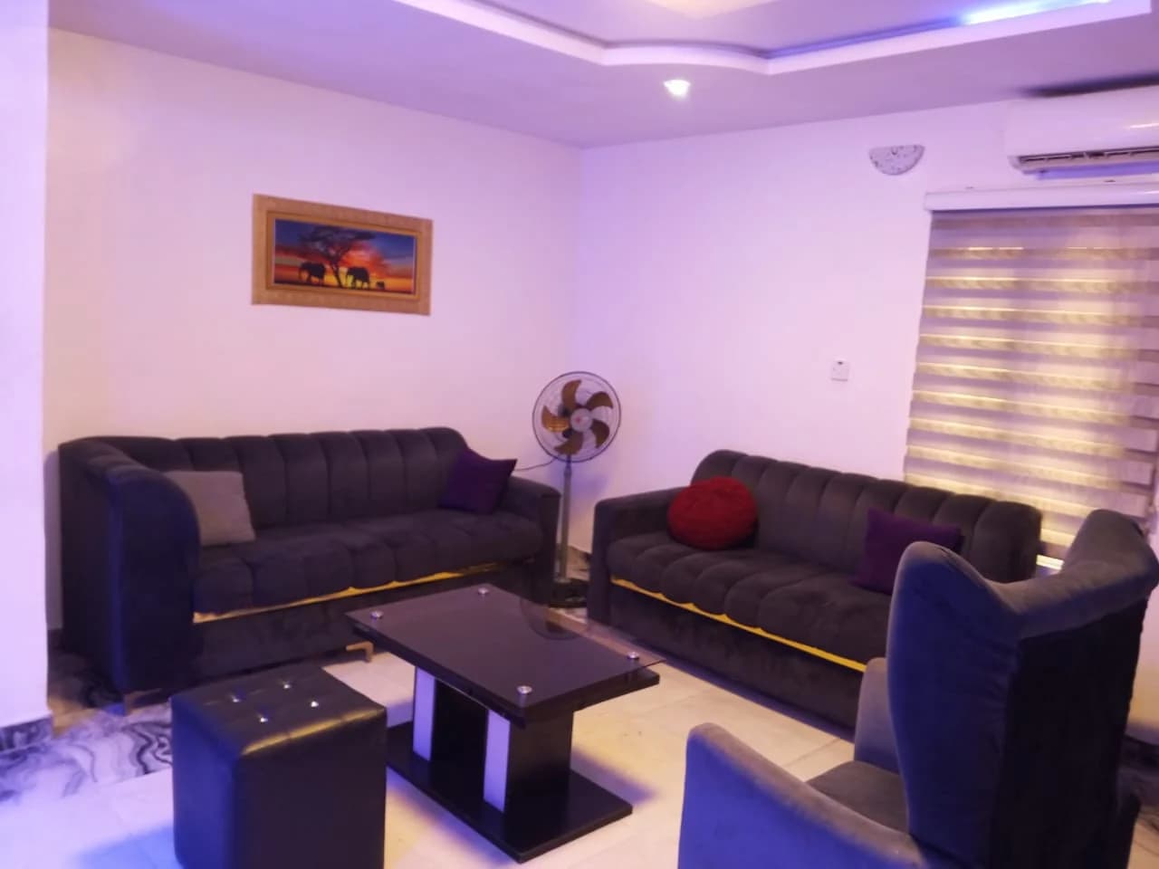 Manchester United Executive Luxury Suites — 1-bedroom apartment in Kosofe, Lagos — photo 3 of 6 (Dwelns)