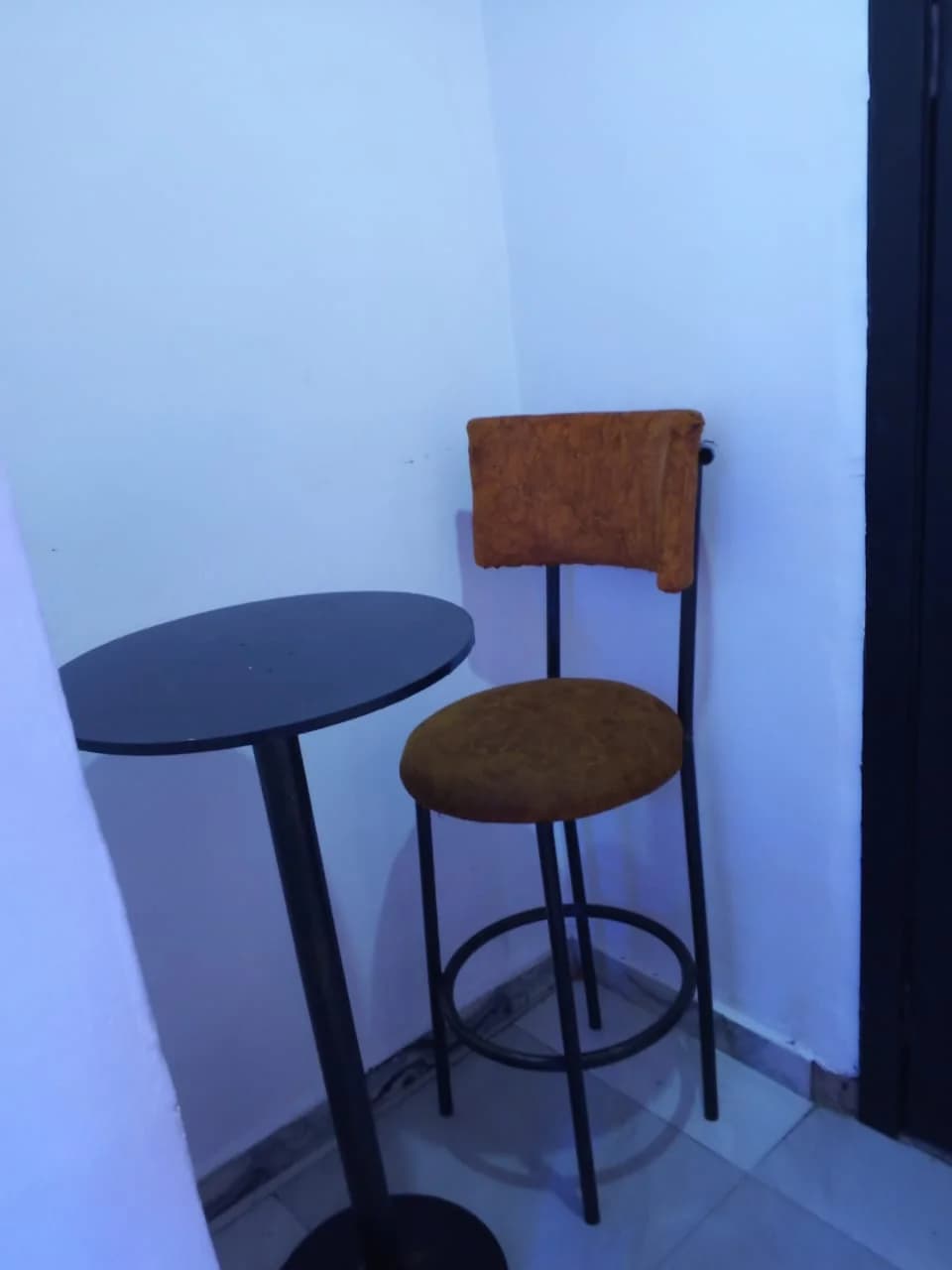 Manchester United Executive Luxury Suites — 1-bedroom apartment in Kosofe, Lagos — photo 4 of 6 (Dwelns)
