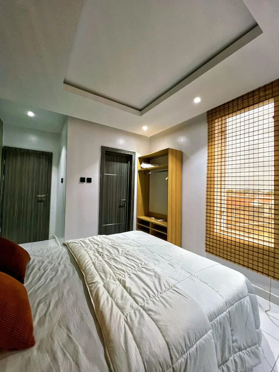 The Luxe Modern 1 Bedroom Apartment in Surulere (G7) — 1-bedroom apartment in Surulere, Lagos — photo 3 of 10 (Dwelns)