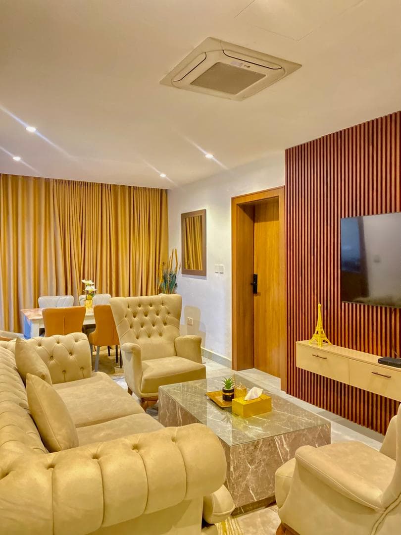FORTVIEW LUXURY APARTMENTS (Flat 4420) — 1-bedroom apartment in Gwarinpa, Abuja — photo 2 of 9 (Dwelns)