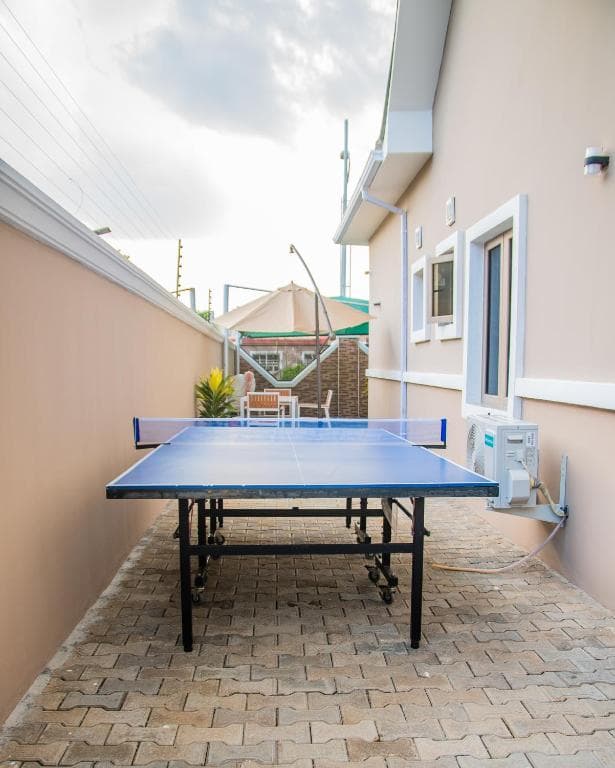 NIFEWAT APARTMENT leed studio apartment with gym, Netflix and WiFi — 1-bedroom apartment in Abuja, FCT — photo 6 of 15 (Dwelns)
