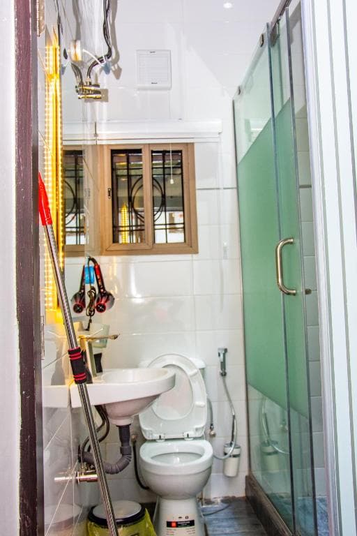 NIFEWAT APARTMENT leed studio apartment with gym, Netflix and WiFi — 1-bedroom apartment in Abuja, FCT — photo 8 of 15 (Dwelns)