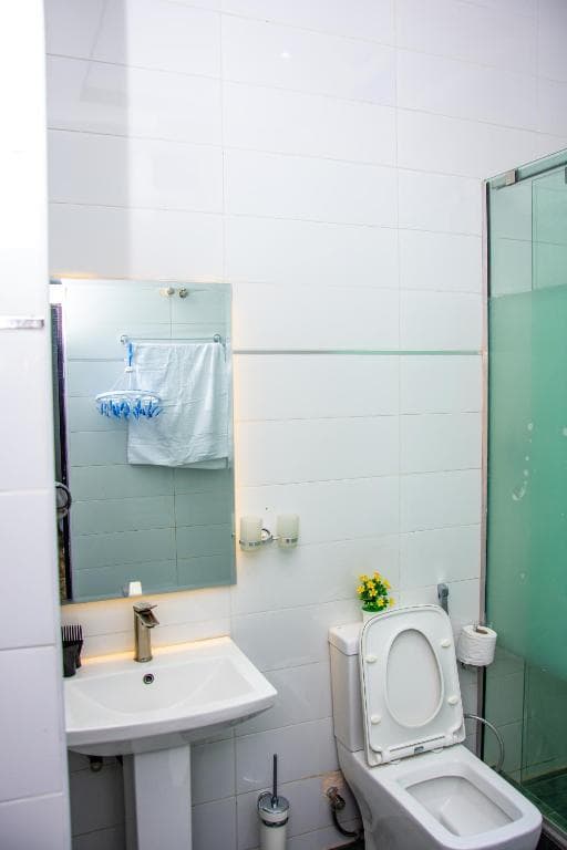 NIFEWAT APARTMENT leed studio apartment with gym, Netflix and WiFi — 1-bedroom apartment in Abuja, FCT — photo 11 of 15 (Dwelns)