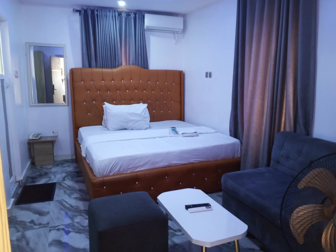 Studio Roma Deluxe suites — 1-bedroom apartment in Kosofe, Lagos — photo 2 of 5 (Dwelns)