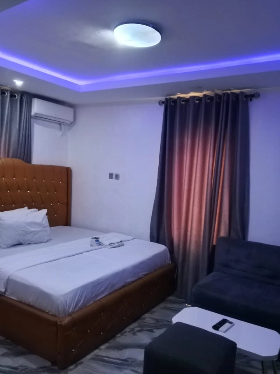 Studio Roma Deluxe suites — 1-bedroom apartment in Kosofe, Lagos — photo 4 of 5 (Dwelns)