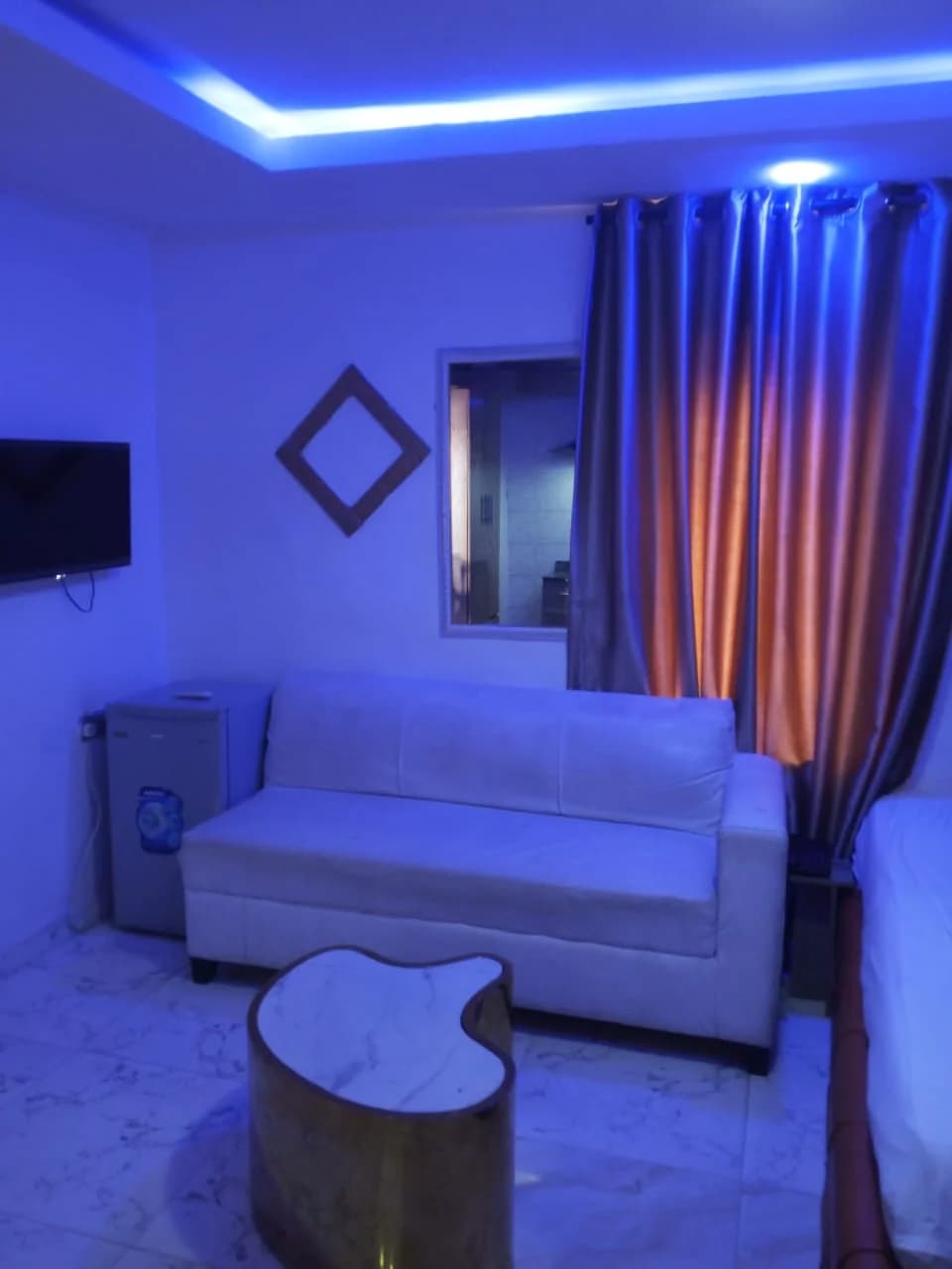 Studio Deluxe suites Napoli — 1-bedroom apartment in Alimosho, Lagos — photo 3 of 5 (Dwelns)