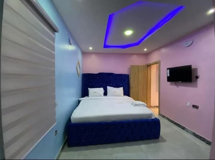 Liverpool Executive Luxury Suites — 1-bedroom apartment in Kosofe, Lagos — photo 3 of 5 (Dwelns)