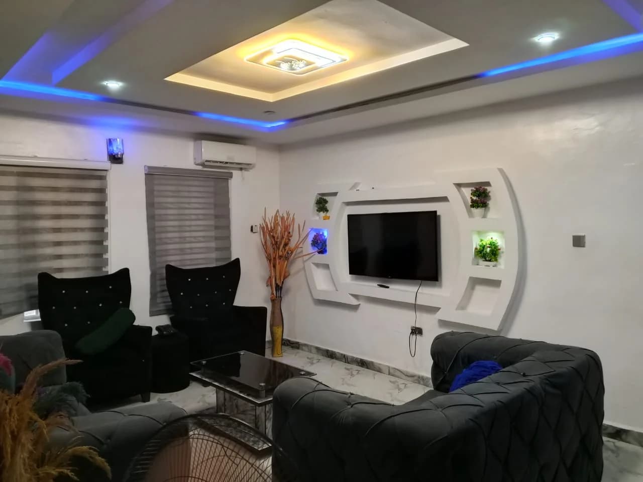 Real Madrid President Suite — 2-bedroom apartment in Kosofe, Lagos — photo 4 of 5 (Dwelns)